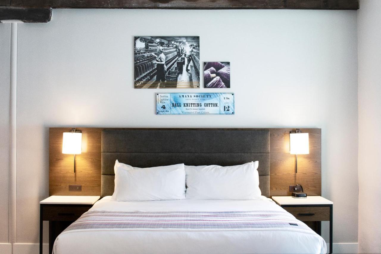 Hotel Millwright Amana Bagian luar foto
