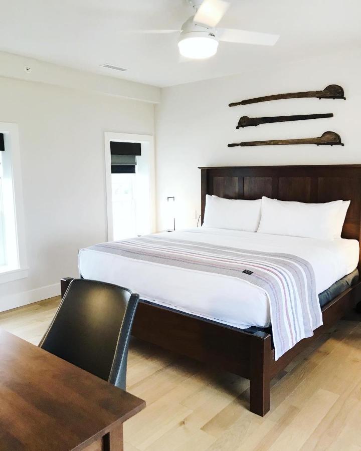 Hotel Millwright Amana Bagian luar foto